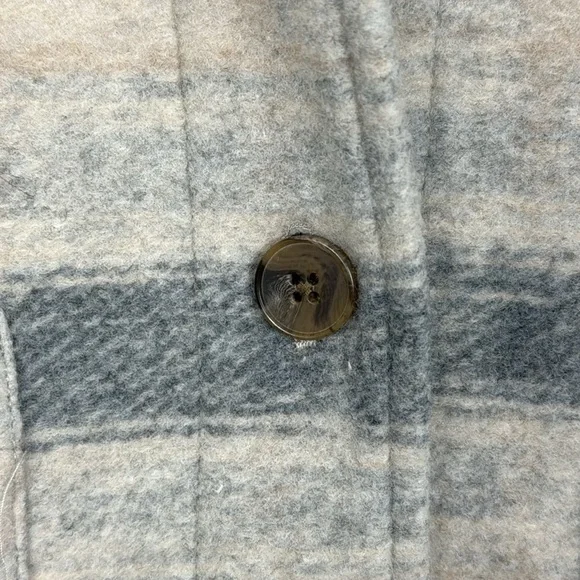 Lucky Brand Oversized Plaid Shirt Jacket. Faux Fur. Size L. - Picture 6 of 14